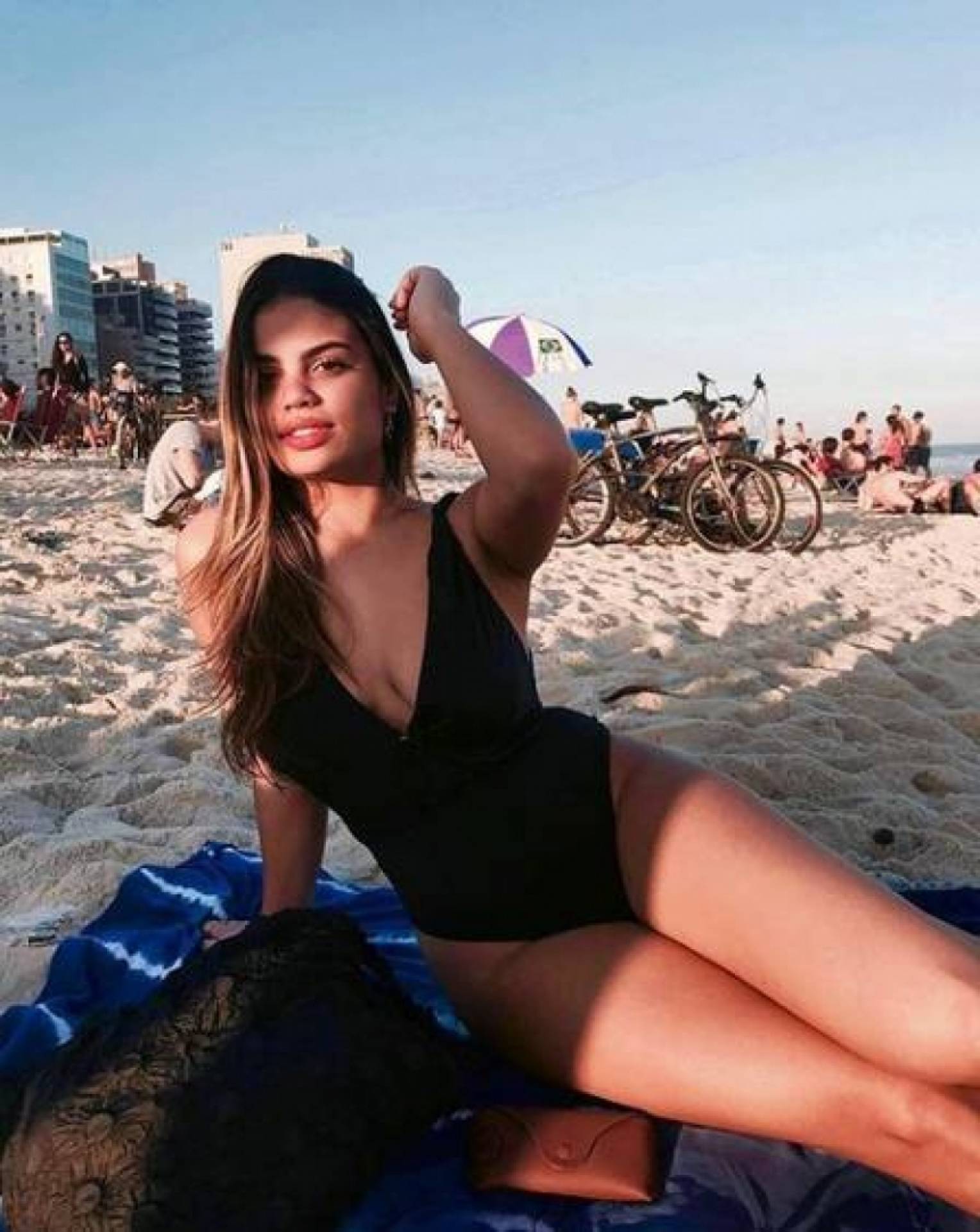 Neta de Chico Buarque, Clara, de 20 anos