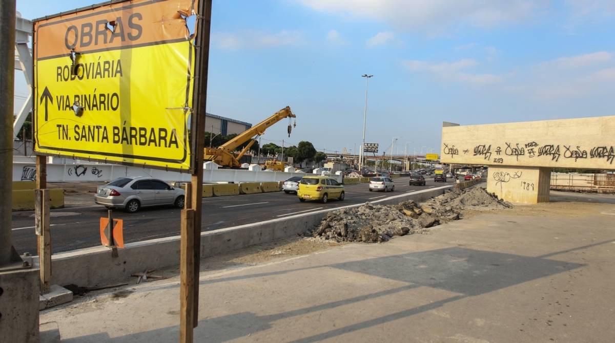 Rio de Janeiro (RJ), 01/06/2019, INTERDICAO NA AV BRASIL - Um trecho da Avenida Brasil, proximo ao Caju, sera interditado neste final de semana, Avenida Brasil, zona norte do Rio de Janeiro.Foto: Armando Paiva / Agência O Dia Avenida Brasil, Obra, Interdicao, Rio de Janeiro
