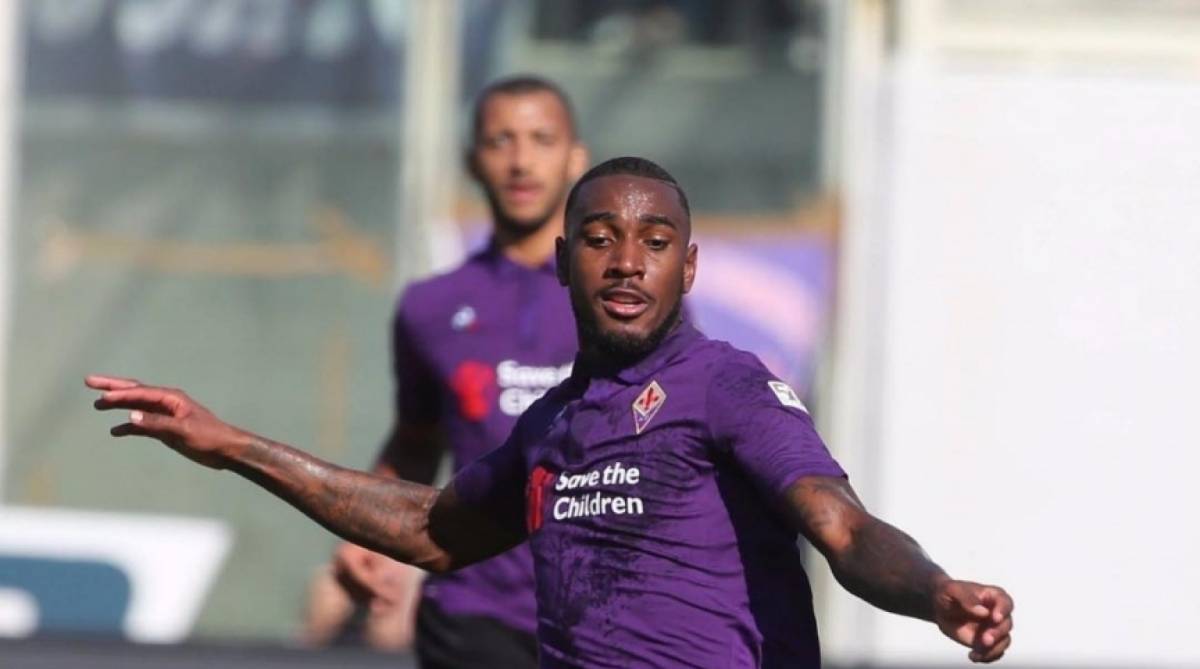 Gerson em campo com a camisa da Fiorentina - Reprodução/Instagram