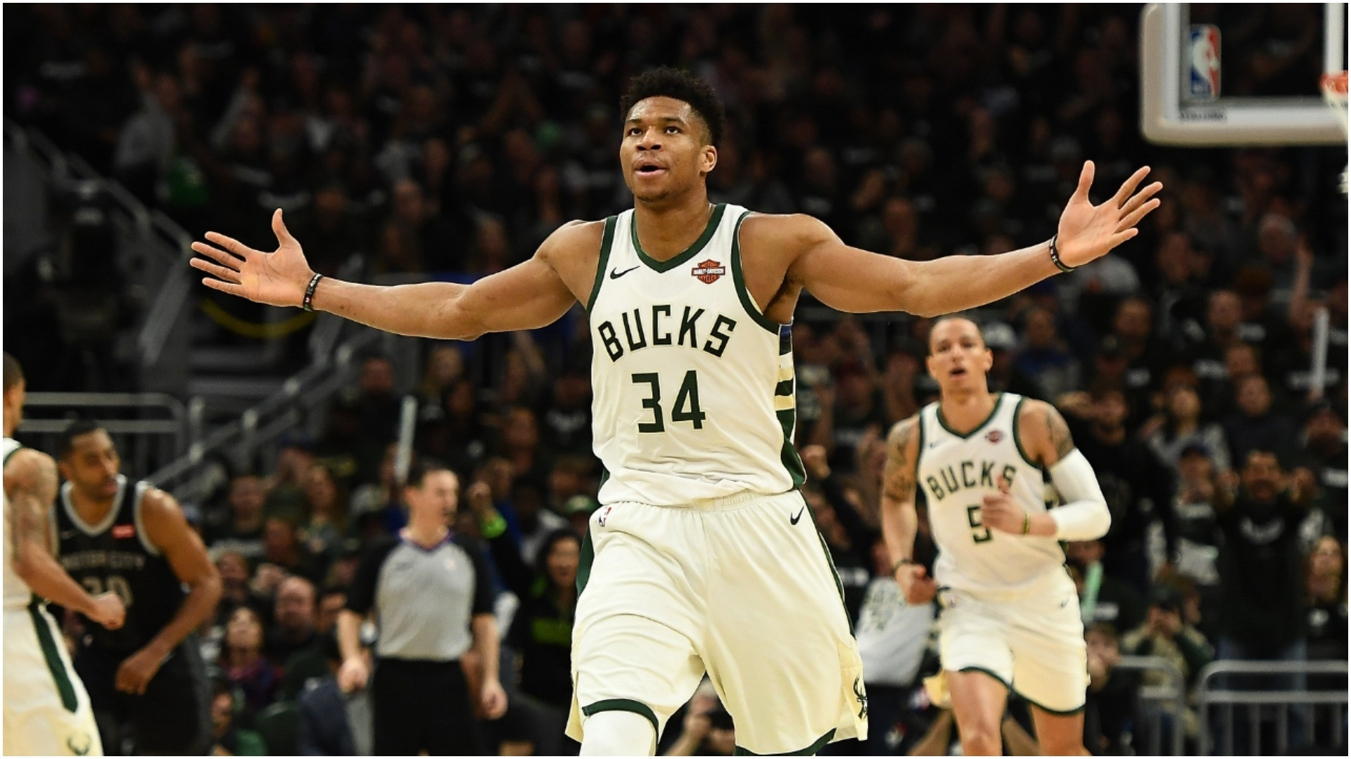 Giannis - Giannis Antetokounmpo Enters NBA's Concussion Protocol : Aside from that, she grew up with two.