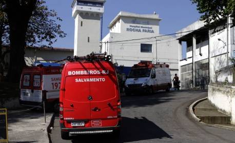 Entregador é baleado durante assalto em Ilha de Guaratiba