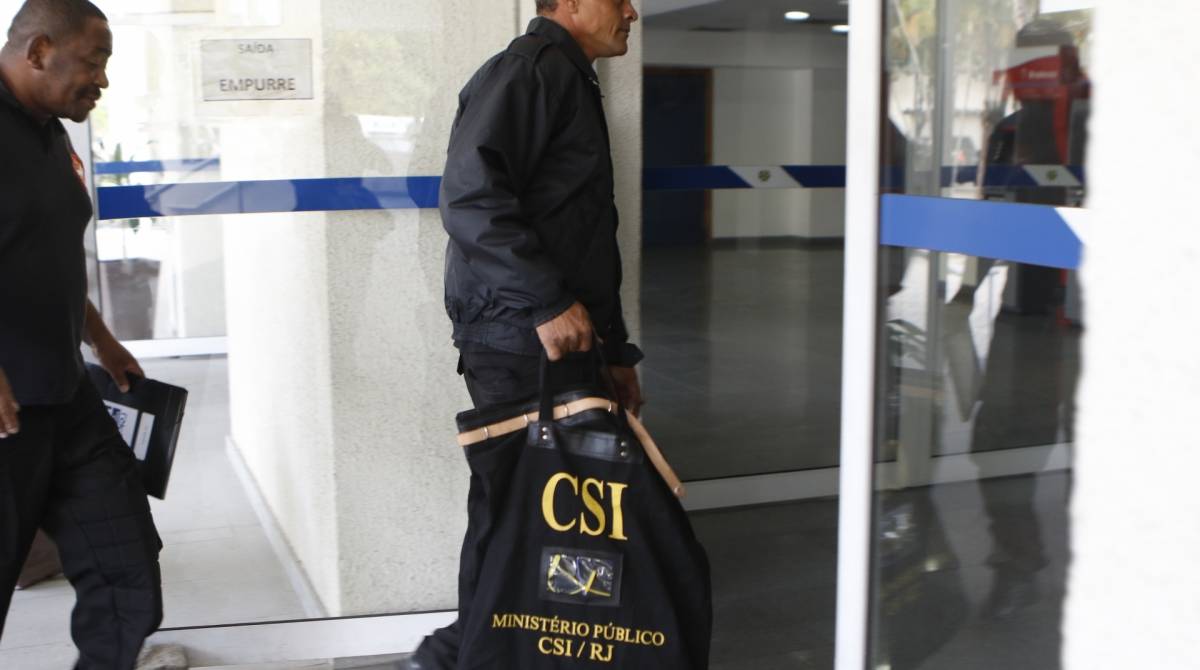Rio de Janeiro - RJ  - 16/07/2019 - policia - Opera&ccedil;ao Policial - prisao de milicianos no Rio de Janeiro, presos sao levados para Cidade da Policia, no Jacare, zona norte da cidade - foto: Reginaldo Pimenta / Agencia O Dia