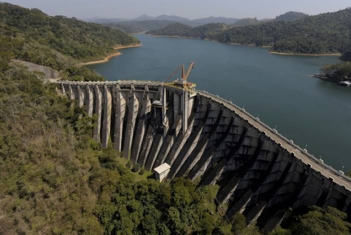 Cedae interrompe fornecimento de Ã¡gua de RibeirÃ£o de Lajes, em PiraÃ­