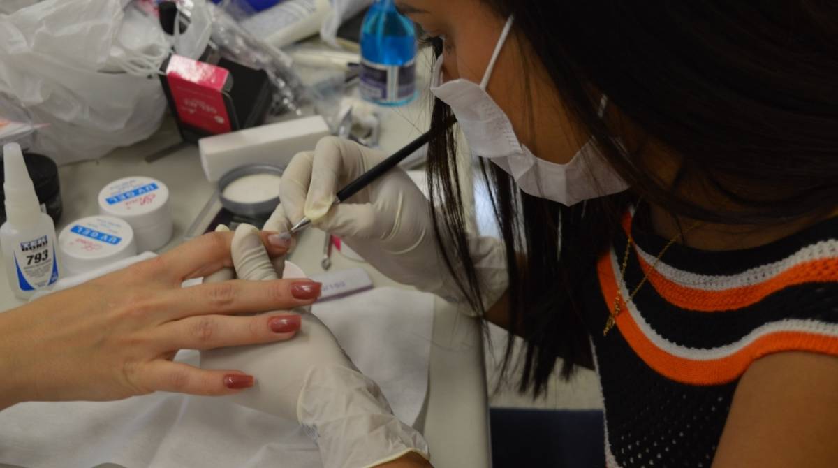 Cursos oferecidos no CEU, em Queimados - DIVULGAÇÃO