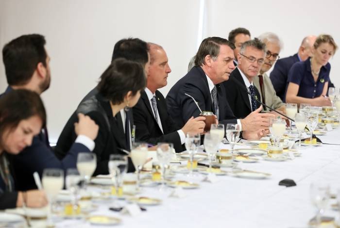 Presidente da República, Jair Bolsonaro, durante café da manhã com jornalistas