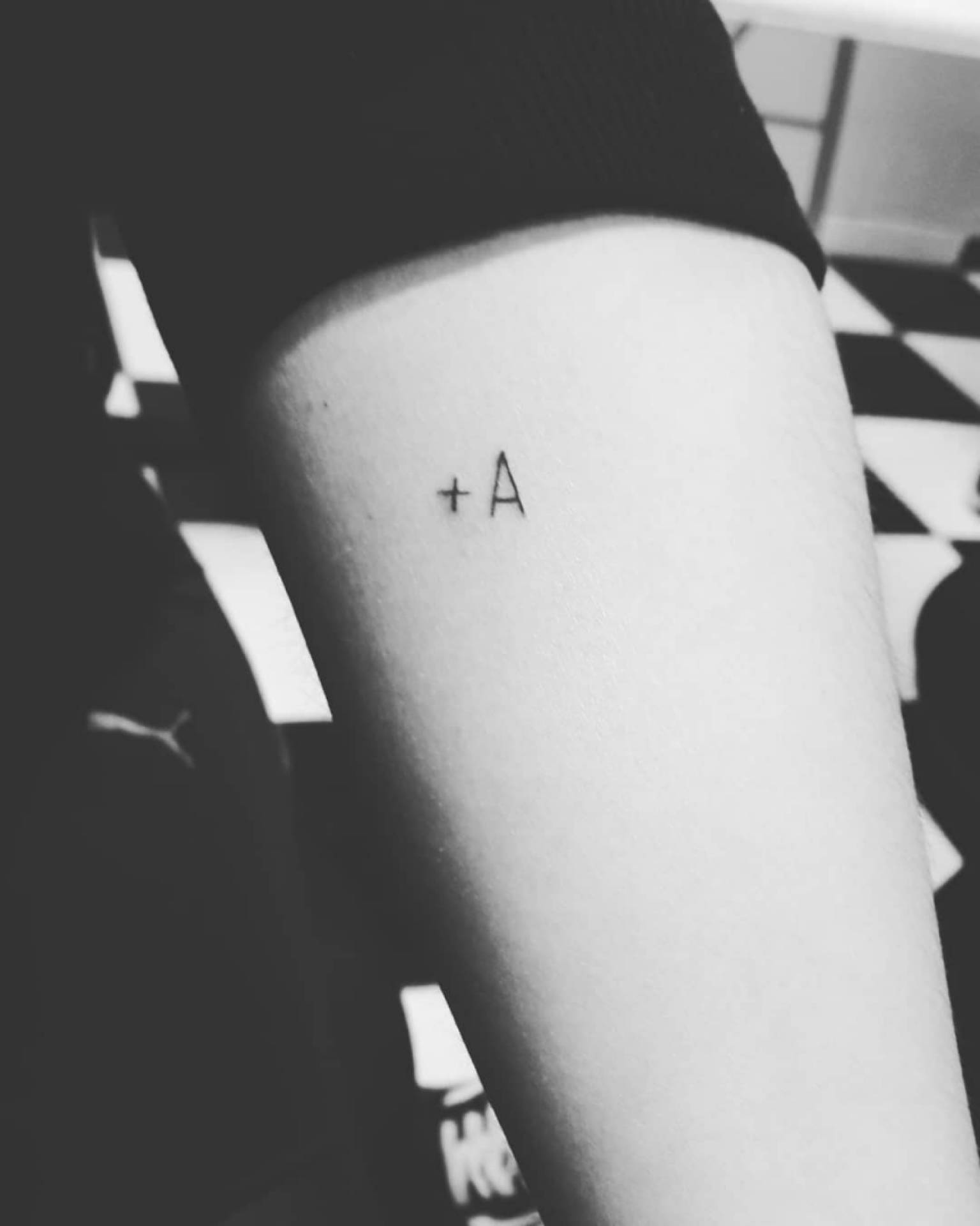 Maisa Silva mostra tatuagem que fez no antebraço