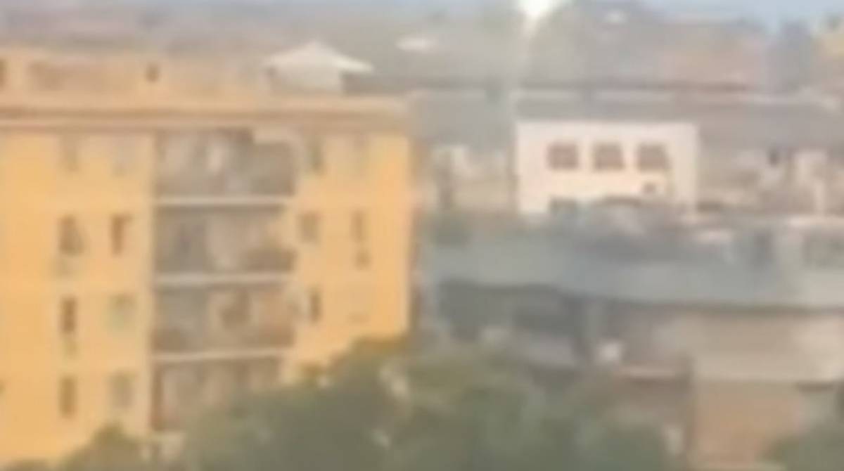 Vídeo mostra OVNI sobrevoando Roma - Reprodução de vídeo