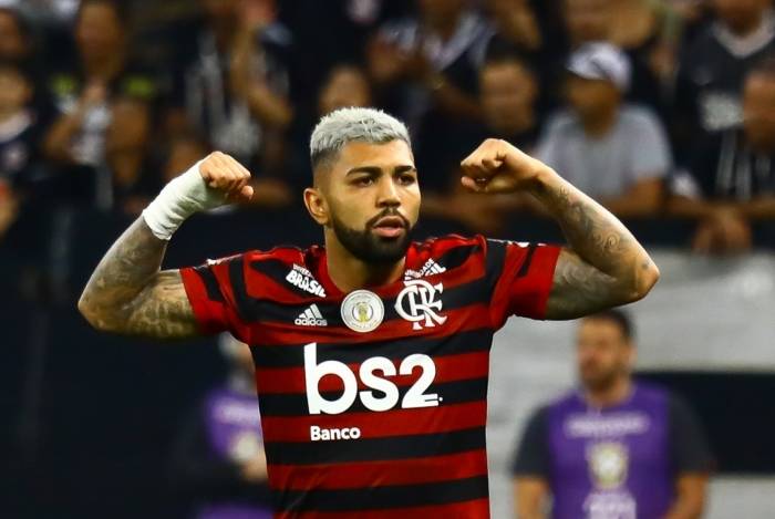 Rodinei e Flamengo sofrem com memes após derrota para o Corinthians - Lance  - R7 Futebol