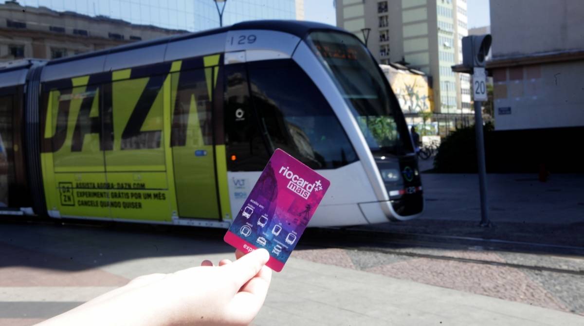 Rio, 22/07/2019 Troca dos cartoes rio Card, Barcas. Na foto novo cartao- . Foto: Ricardo Cassiano/Agencia O Dia