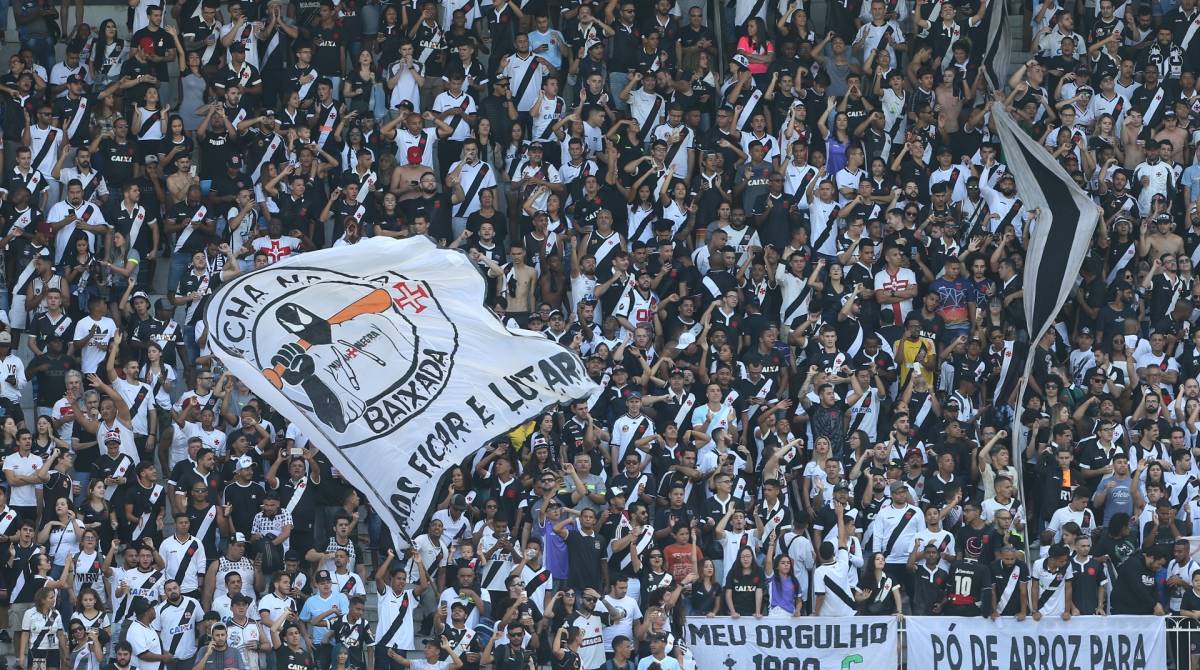 2019 - Torcida do Vasco no Estadio de Sao Januario no Rio de Janeiro. Foto: Daniel Castelo Branco / Agencia O Dia