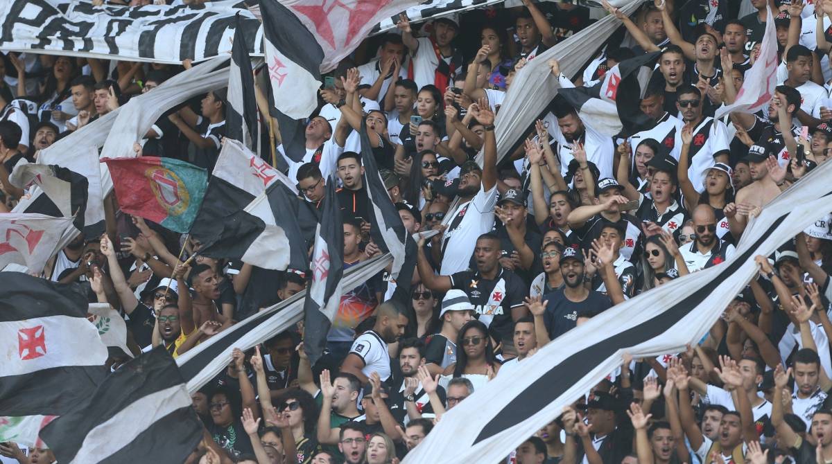 2019 - Torcida do Vasco no Estadio de Sao Januario no Rio de Janeiro. Foto: Daniel Castelo Branco / Agencia O Dia