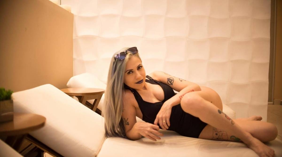 Entrevista com atriz porno