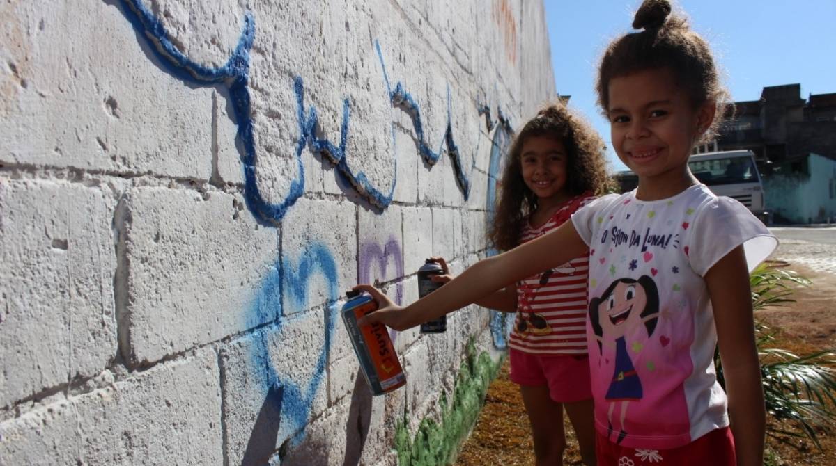 Lixeira transformadas em jardins em Nova Iguaçu