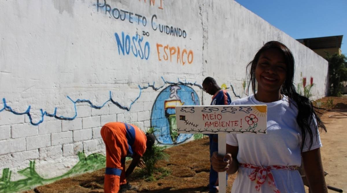 Lixeira transformadas em jardins em Nova Iguaçu