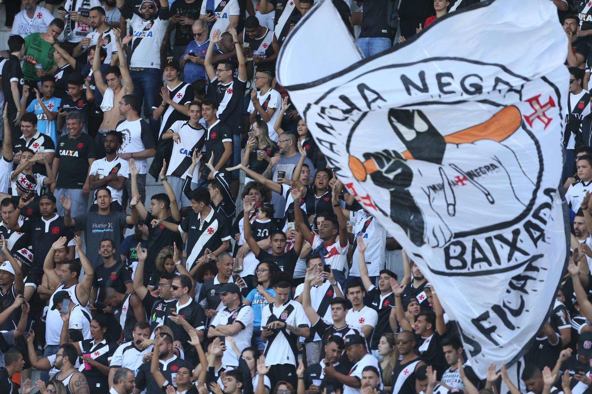 2019 - Torcida do Vasco no Estadio de Sao Januario no Rio de Janeiro. Foto: Daniel Castelo Branco / Agencia O Dia