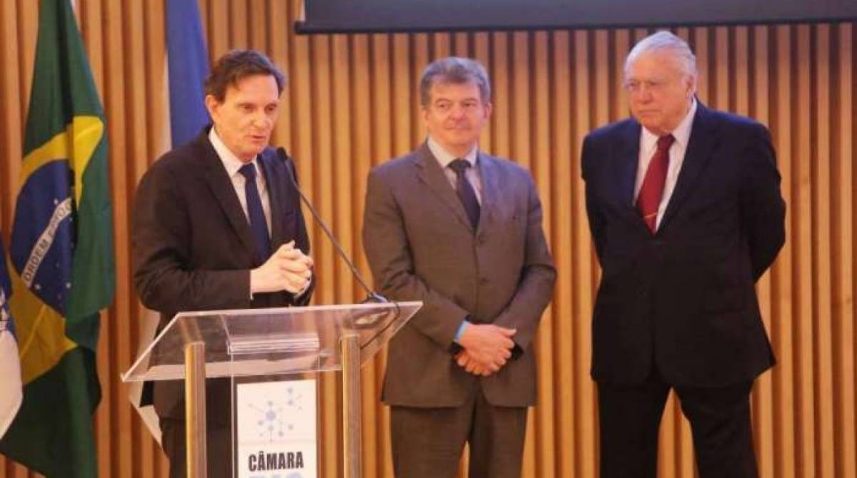 Crivella e secretário Cesar Barbiero garantem crédito este ano - Edvaldo Reis / Prefeitura do Rio