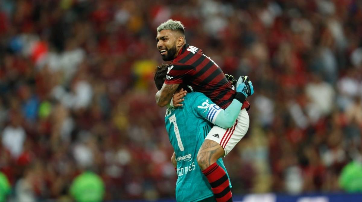 Rio, 28/07/2019, Flamengo x Botafogo, na foto Gabigol e Diego Alves comemoram do gol do Bruno Henrique, Foto de Gilvan de Souza / Agencia O Dia - Gilvan de Souza / Agencia O Dia