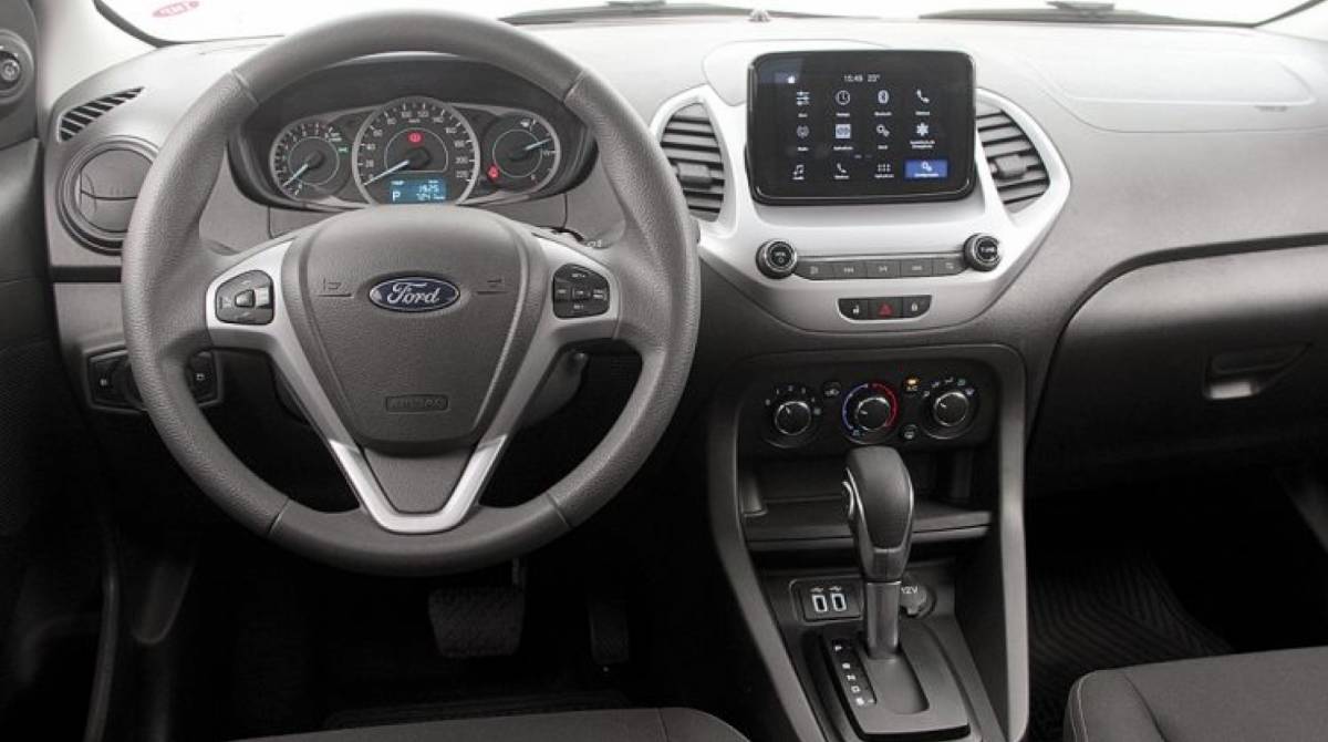 Volks, Ford e Toyota tentam alcançar líderes de vendas no país