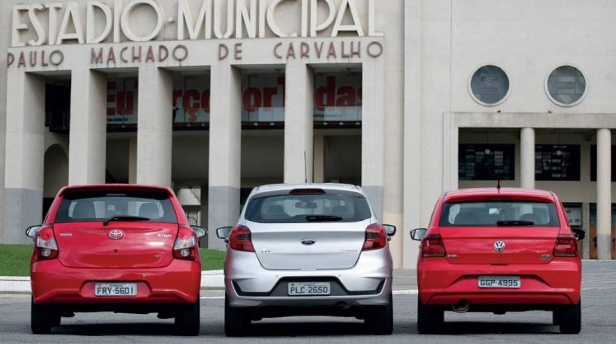 Volks, Ford e Toyota tentam alcançar líderes de vendas no país