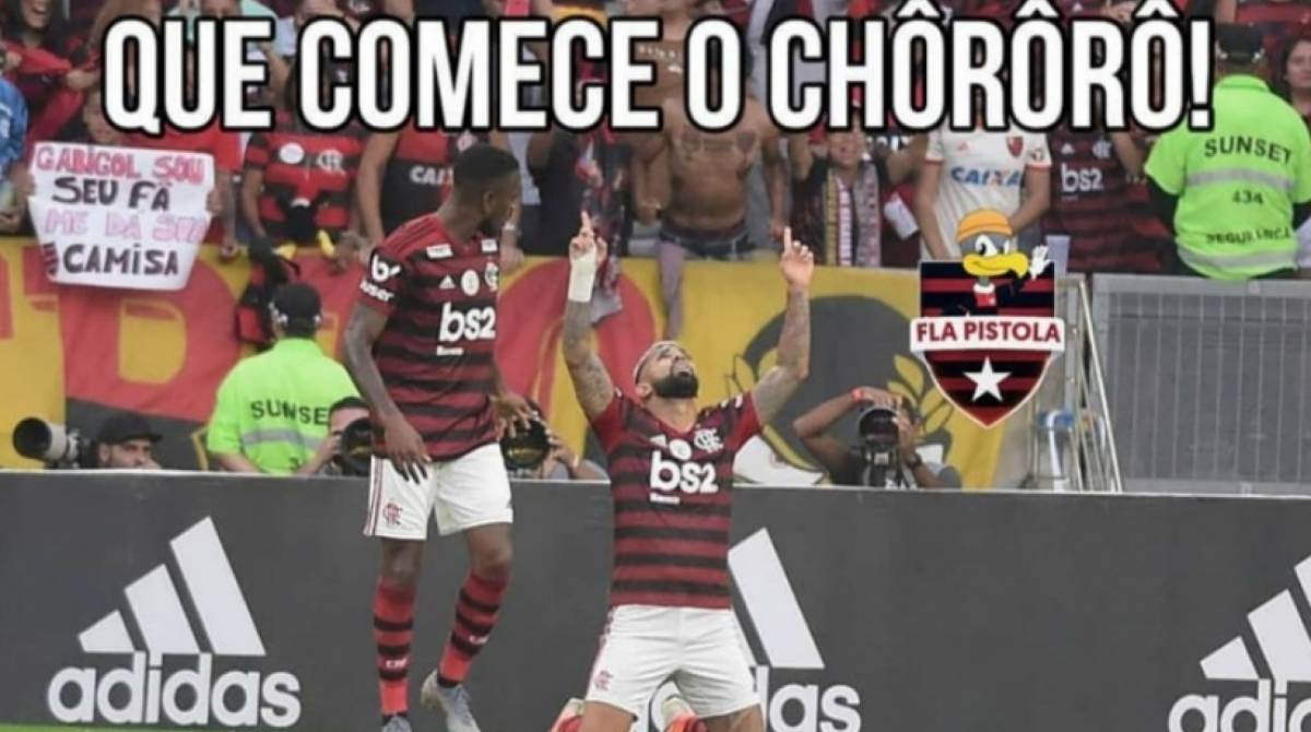 Torcedores do Flamengo tiram onda ap&oacute;s classifica&ccedil;&atilde;o na Libertadores