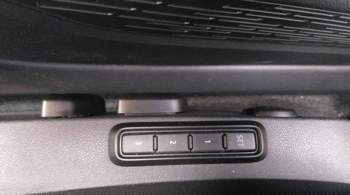 Jetta GLI é o sedã esportivo mais disposto do segmento