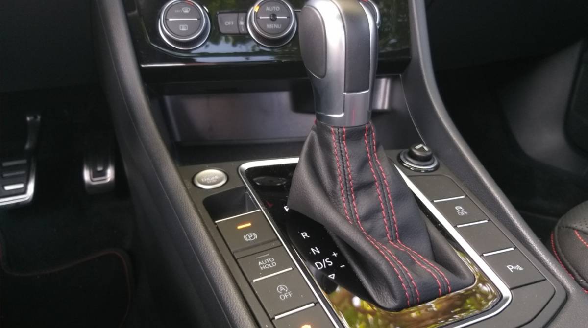 Jetta GLI é o sedã esportivo mais disposto do segmento