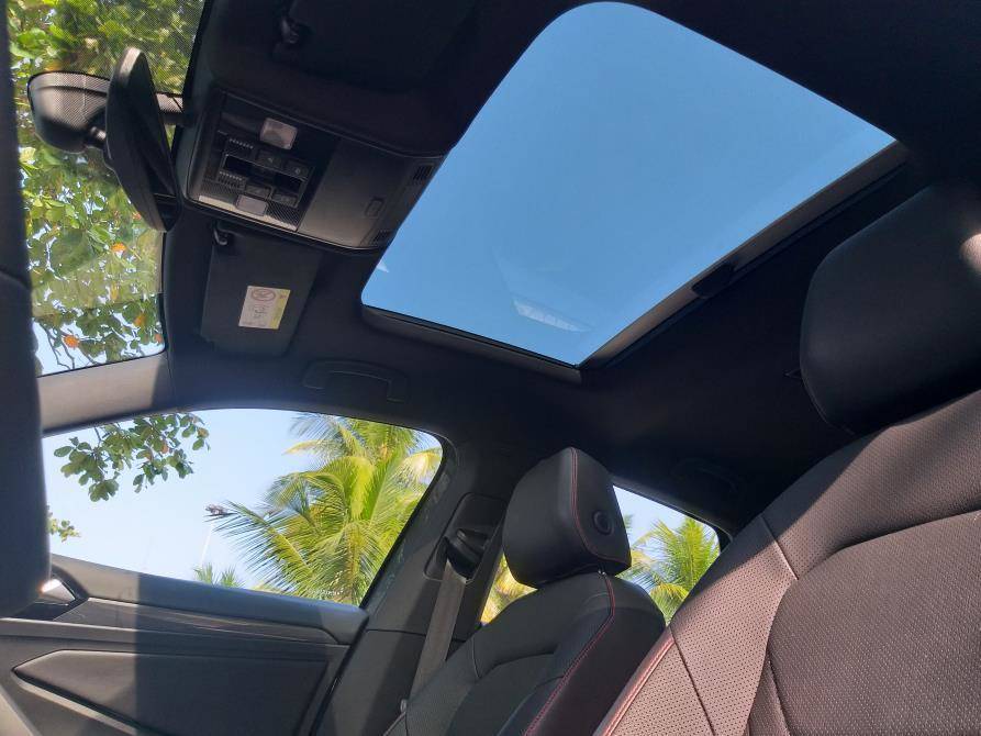 Jetta GLI é o sedã esportivo mais disposto do segmento