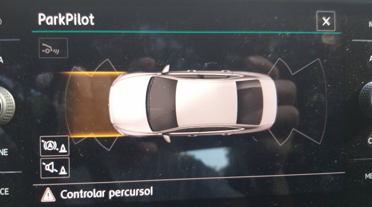 Jetta GLI é o sedã esportivo mais disposto do segmento