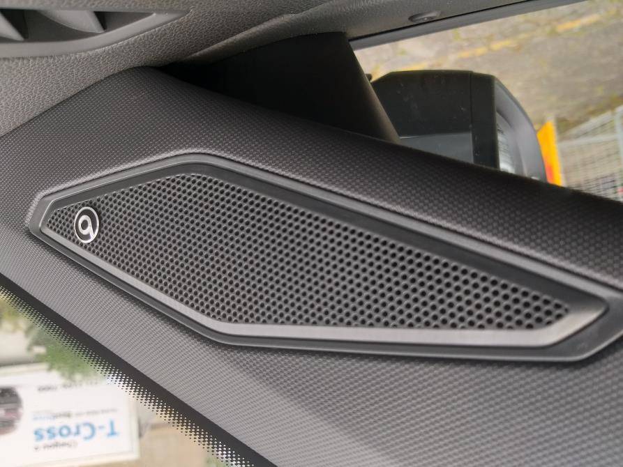 Jetta GLI é o sedã esportivo mais disposto do segmento