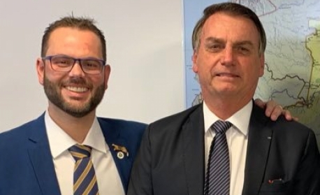 Ex-secretário de Bolsonaro é julgado por suspeita de interferência de Luciano Hang na eleição