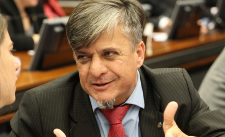 Vídeo: deputado Boca Aberta intimida e xinga Alexandre Leite