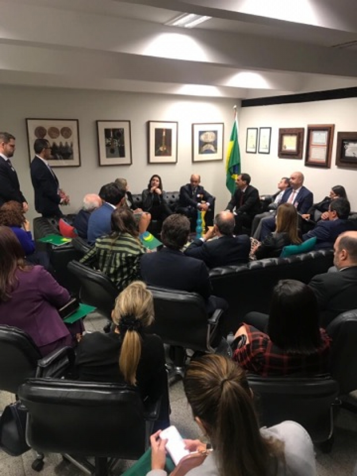 Senadora Simone Tebet, presidente da CCJ, se reuniu com categorias na semana passada - Sindilegis