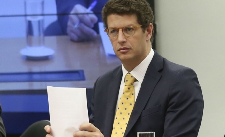 Relatório aponta 'movimentação extremamente atípica' envolvendo ministro Salles