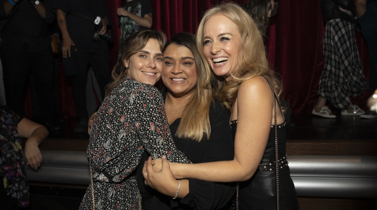 Preta Gil comemorou aniversário ao lado de amigos na estreia do seu espetáculo \'Mais Preta que Nunca\'