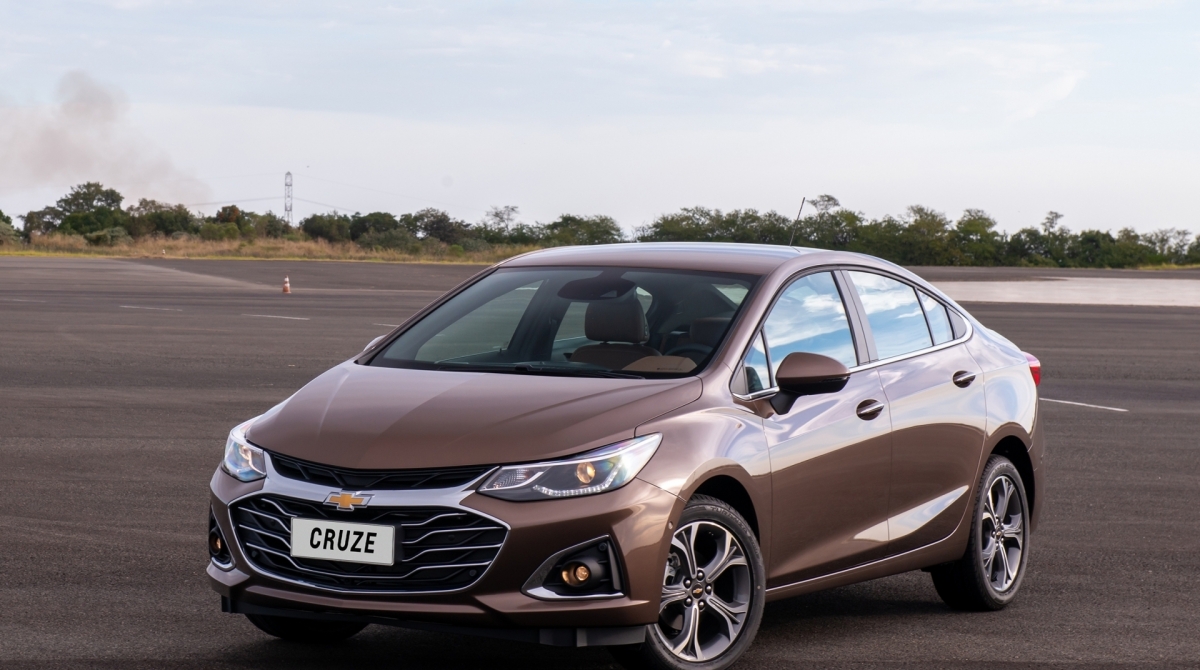 Chevrolet Cruze 2020 ganha roteador WiFi, tecnologias de segurança e mudança no visual