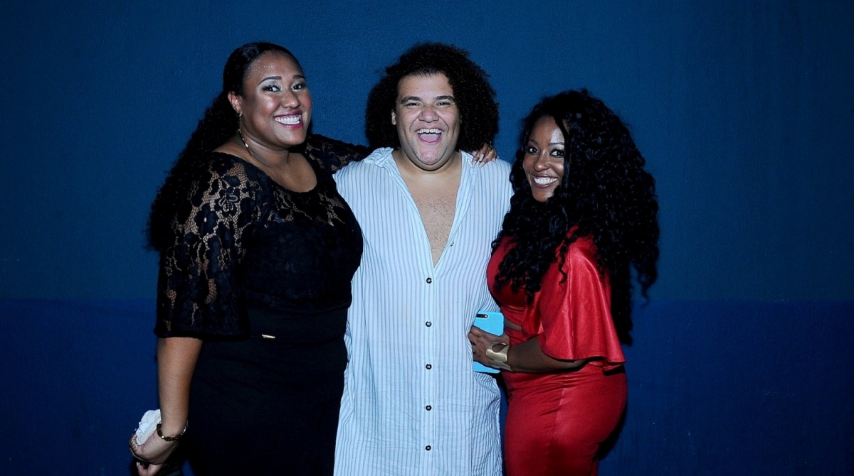 Preta Gil comemorou aniversário ao lado de amigos na estreia do seu espetáculo \'Mais Preta que Nunca\'