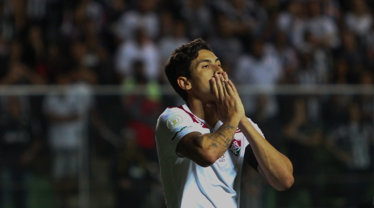 N&atilde;o bastasse a derrota, o Fluminense ainda perdeu Pedro machucado no fim do primeiro tempo - Fernando Michel/Parceiro/Ag&ecirc;ncia O Dia