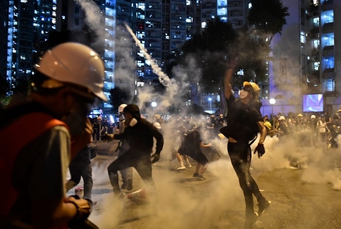 Manifestantes voltam a protestar em Hong Kong