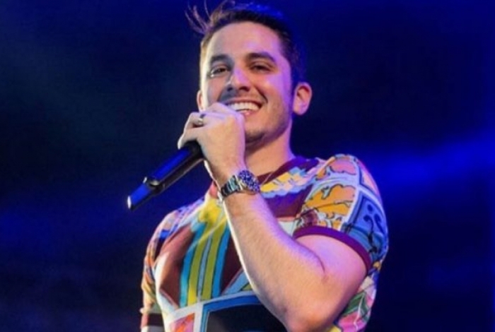 Jonas Esticado - WhatsApp