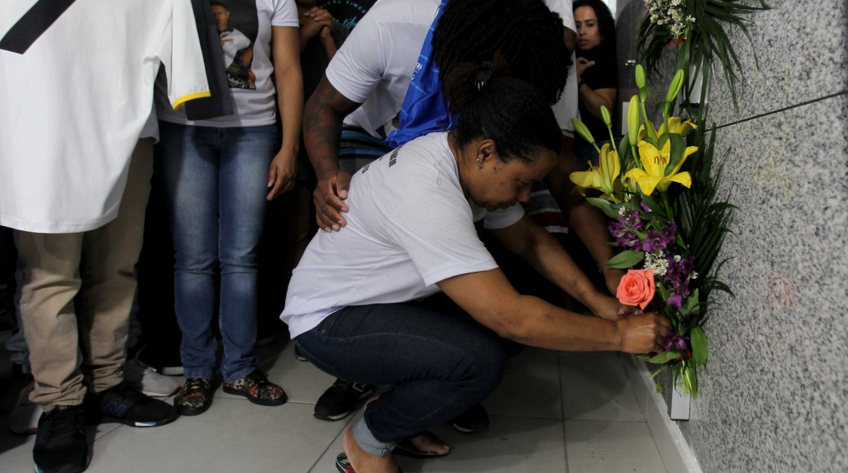 Rio de Janeiro - 11/08/2019 - Sepultamento do estudante Gabriel Pereira Alves, que foi morto depois de ser atingido no peito na última sexta-feira (9) quando estava em um ponto de ônibus na Tijuca. Fotos: Luciano Belford/Agência O Dia