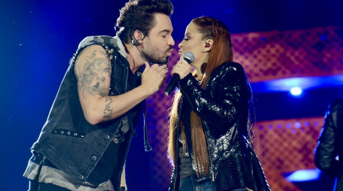 Fernando e Maiara - Picasa