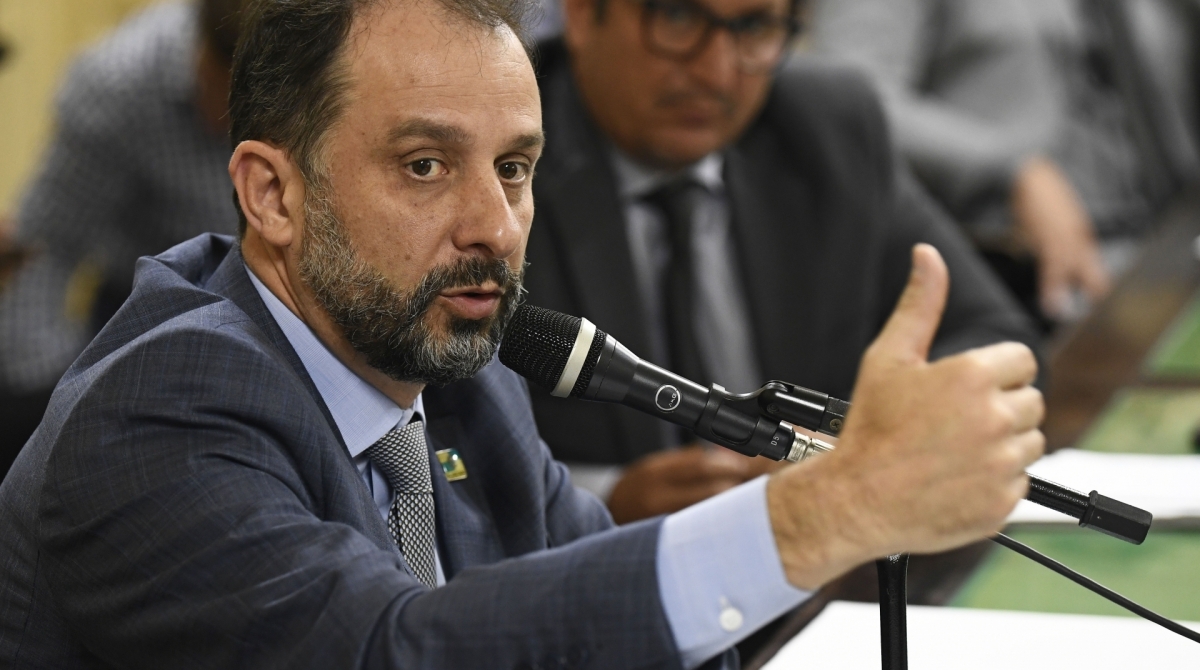Secret&aacute;rio de Fazenda, Luiz Cl&aacute;udio Carvalho aguarda repasses da Uni&atilde;o para recompor perdas de ICMS - Thiago Lontra/Alerj