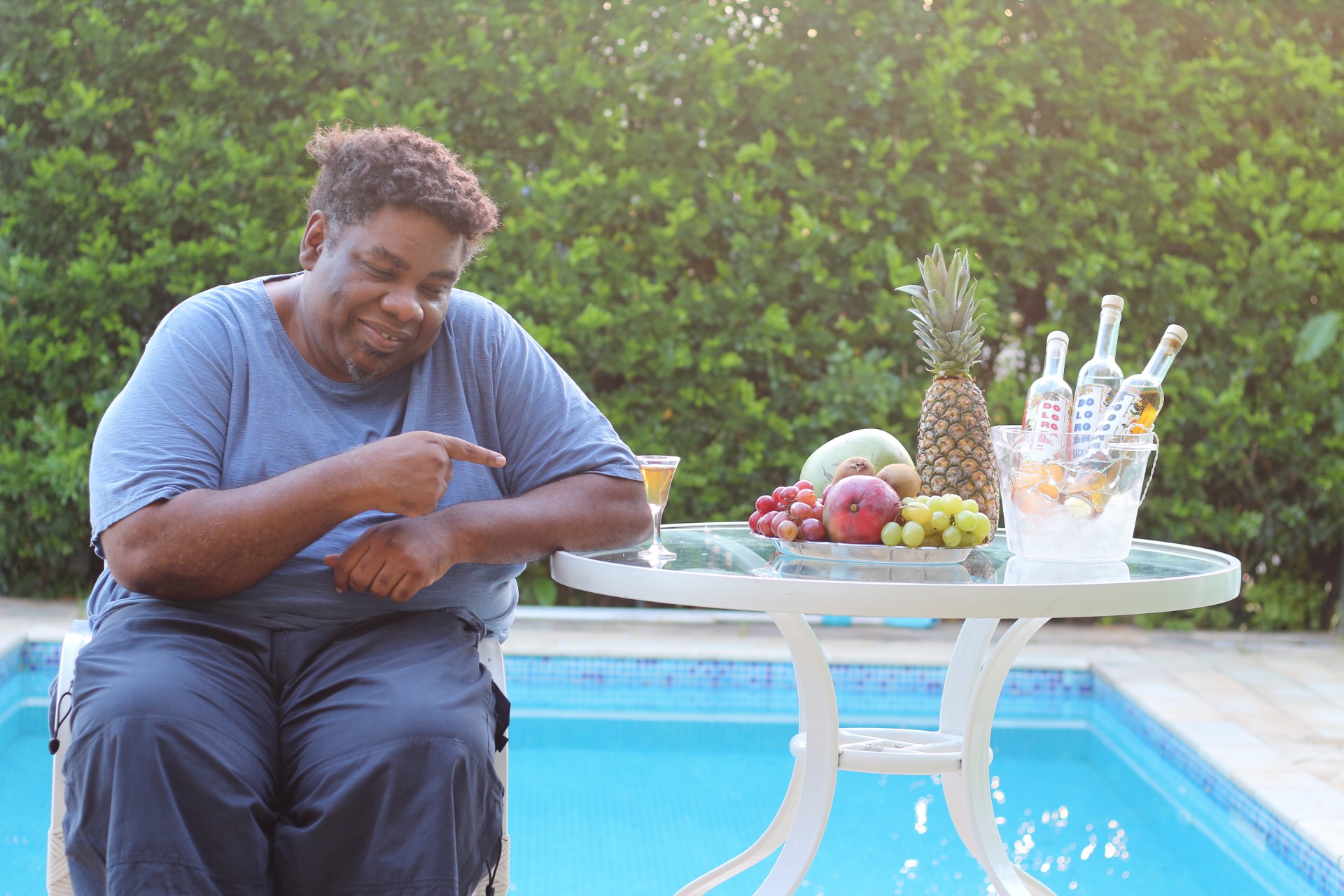 Sérgio Loroza e a cachaça DoLoroza - Divulgação
