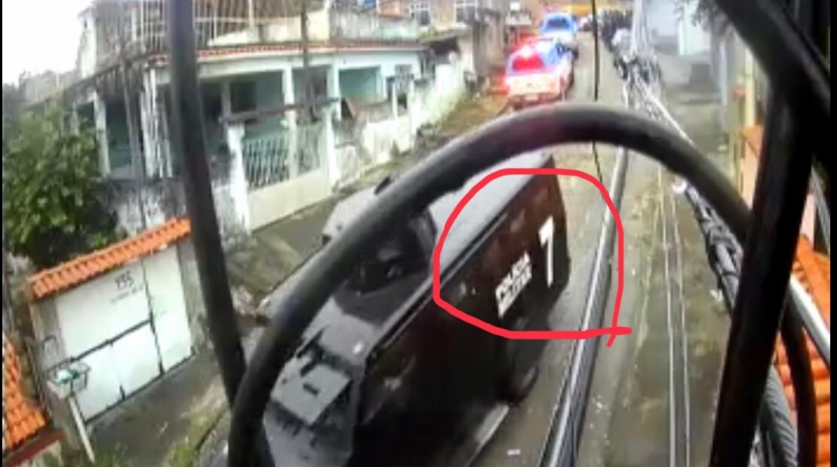 A&ccedil;&atilde;o contou a participa&ccedil;&atilde;o do caveir&atilde;o  - Reprodu&ccedil;&atilde;o 