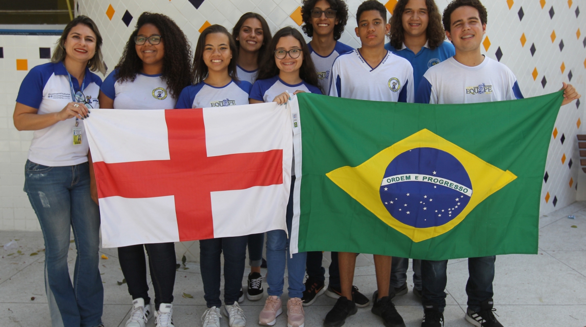 No primeiro intercâmbio realizado, os alunos foram para a Inglaterra - Luciano Belford