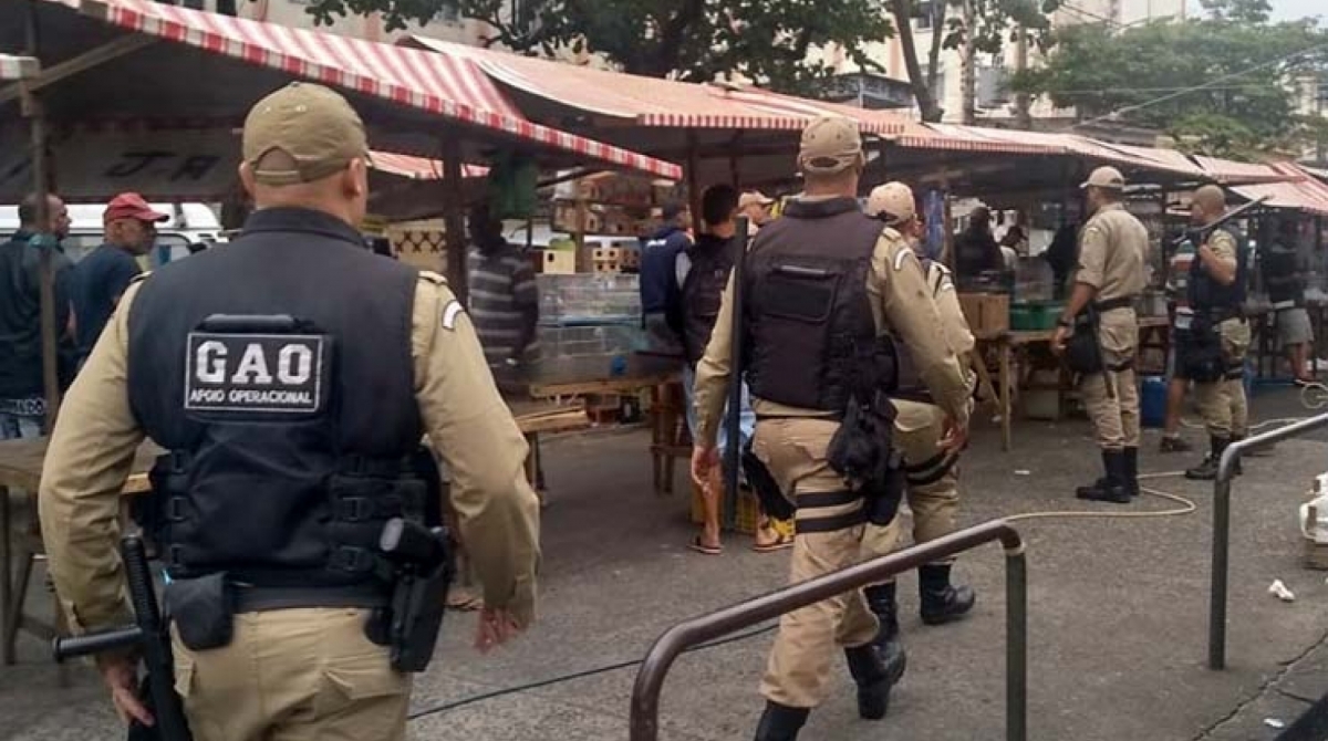 Feira fica na Avenida Marechal Marciano