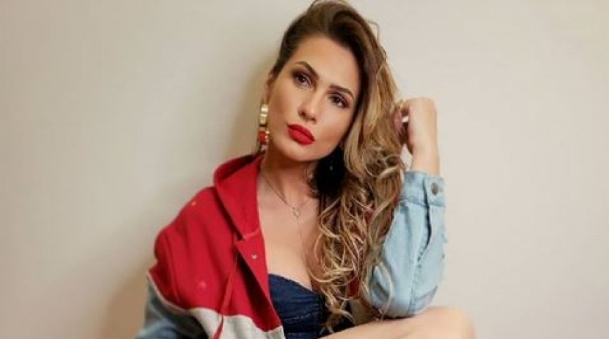 L&iacute;via Andrade