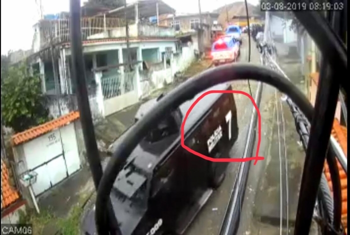 Ação contou a participação do caveirão 