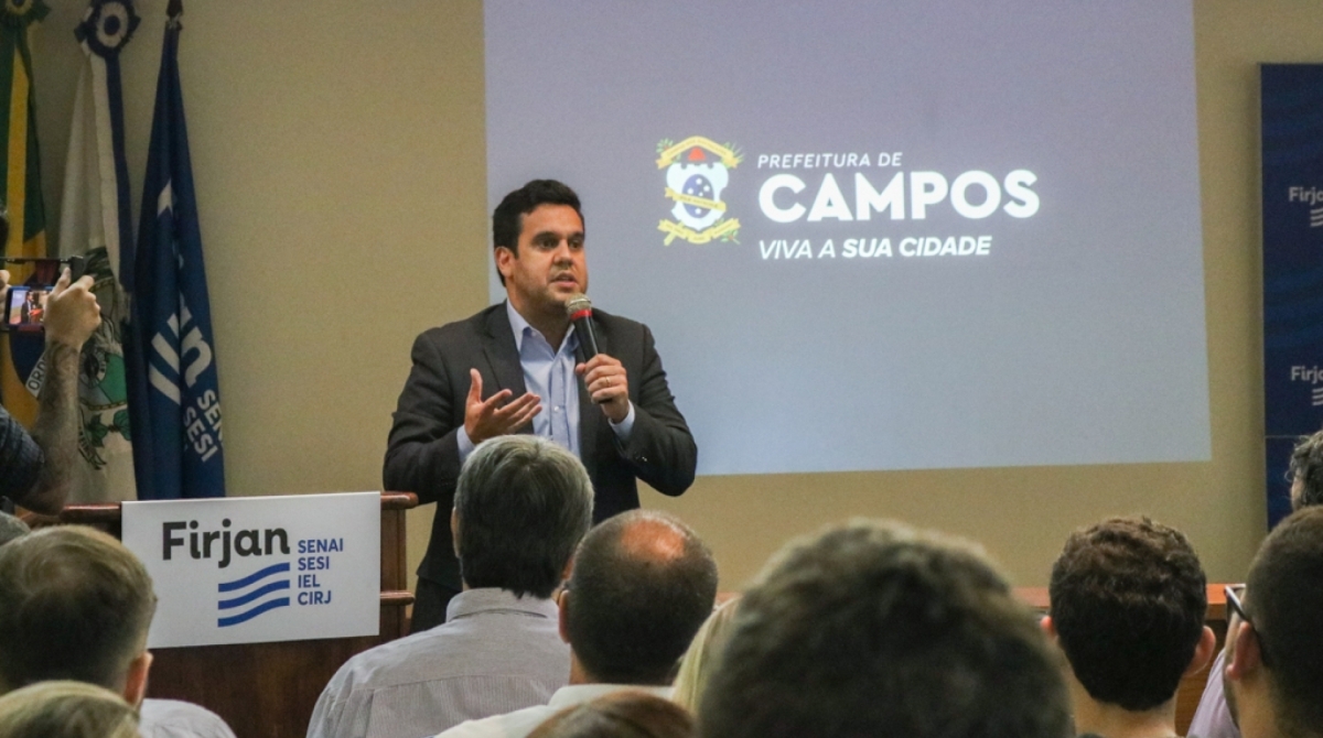 O prefeito de Campos, Rafael Diniz, lanÃ§a novo site da Secretaria da Fazenda, na sede da Firjan na cidade - Silvana Rust/Secretaria de Fazenda