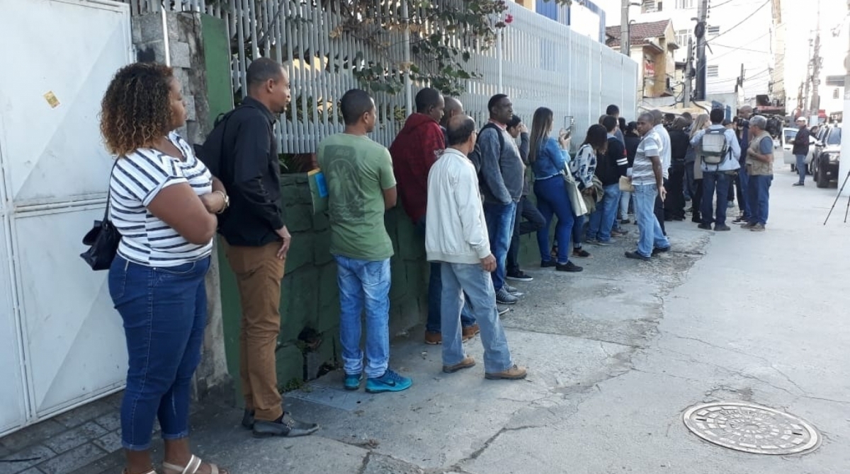 Pessoas &agrave; procura de emprego no Centro de Niter&oacute;i 
 - Estefan Radovicz / Ag&ecirc;ncia O DIA